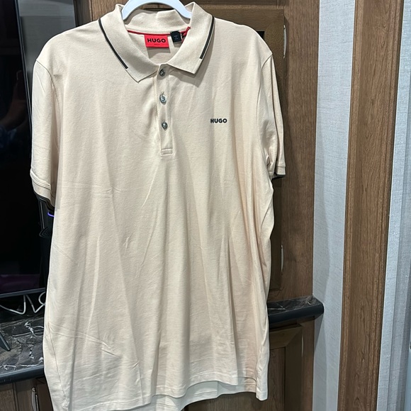 NEW Men’s Hugo Boss Polo Button Down Shirt - Picture 1 of 5